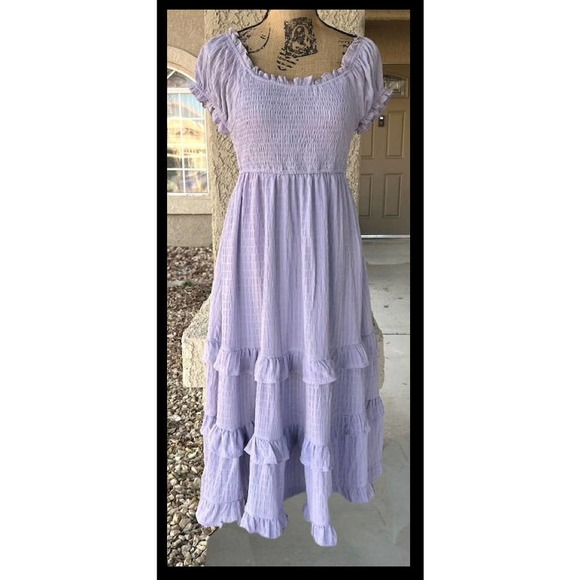 Pinkblush Lavender Smocked Ruffle Maternity Midi Dress Size M - Picture 3 of 9